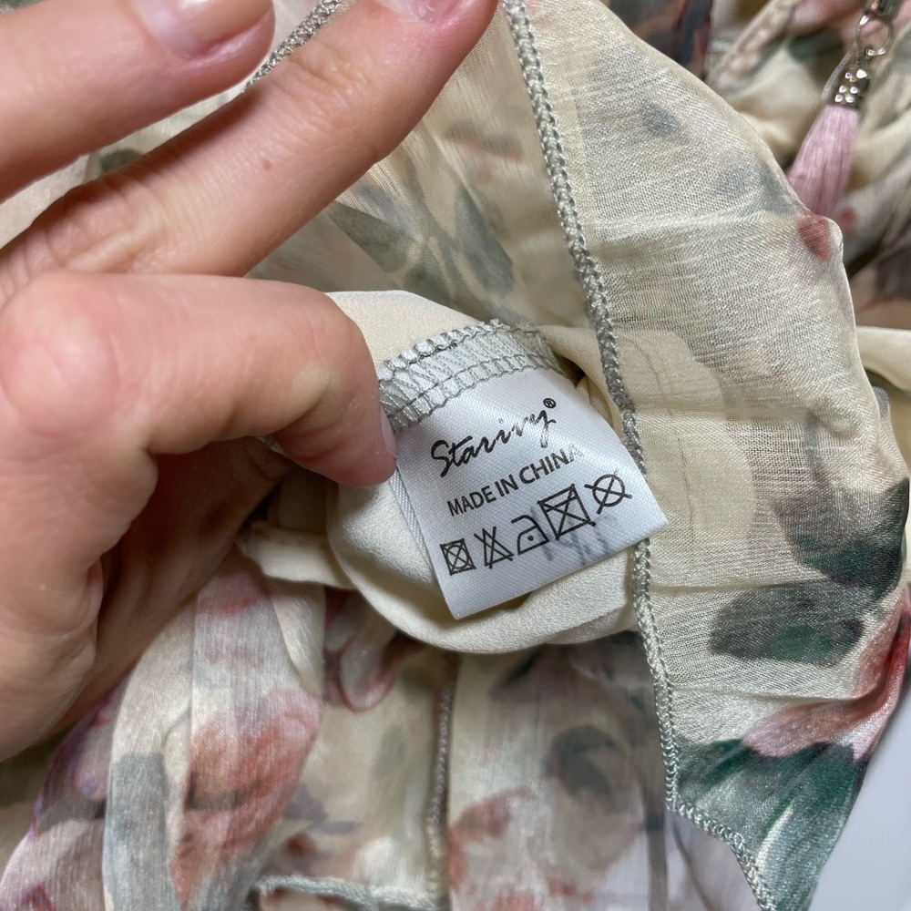 Floral Print Chiffon Romper - Picture 7 of 12
